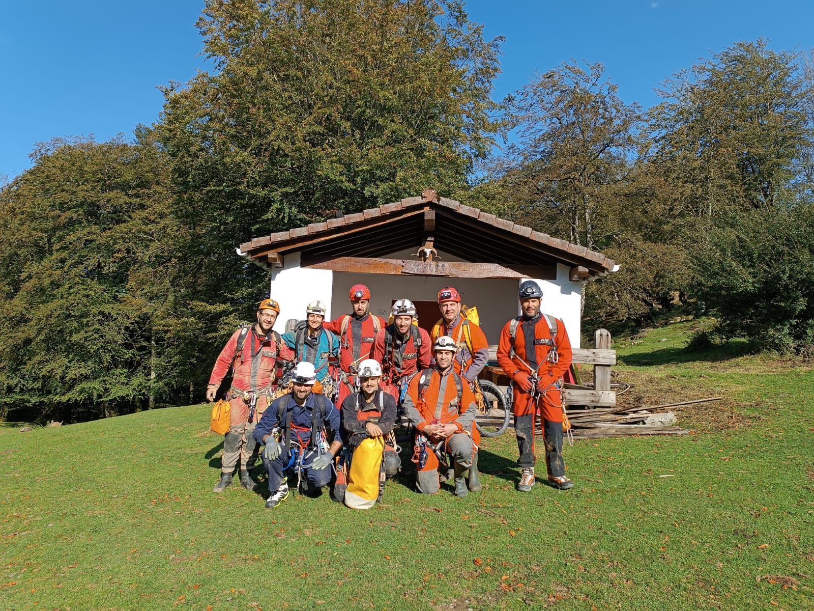 &Eacute;xito del curso de instalaci&oacute;n y equipaci&oacute;n de cavidades